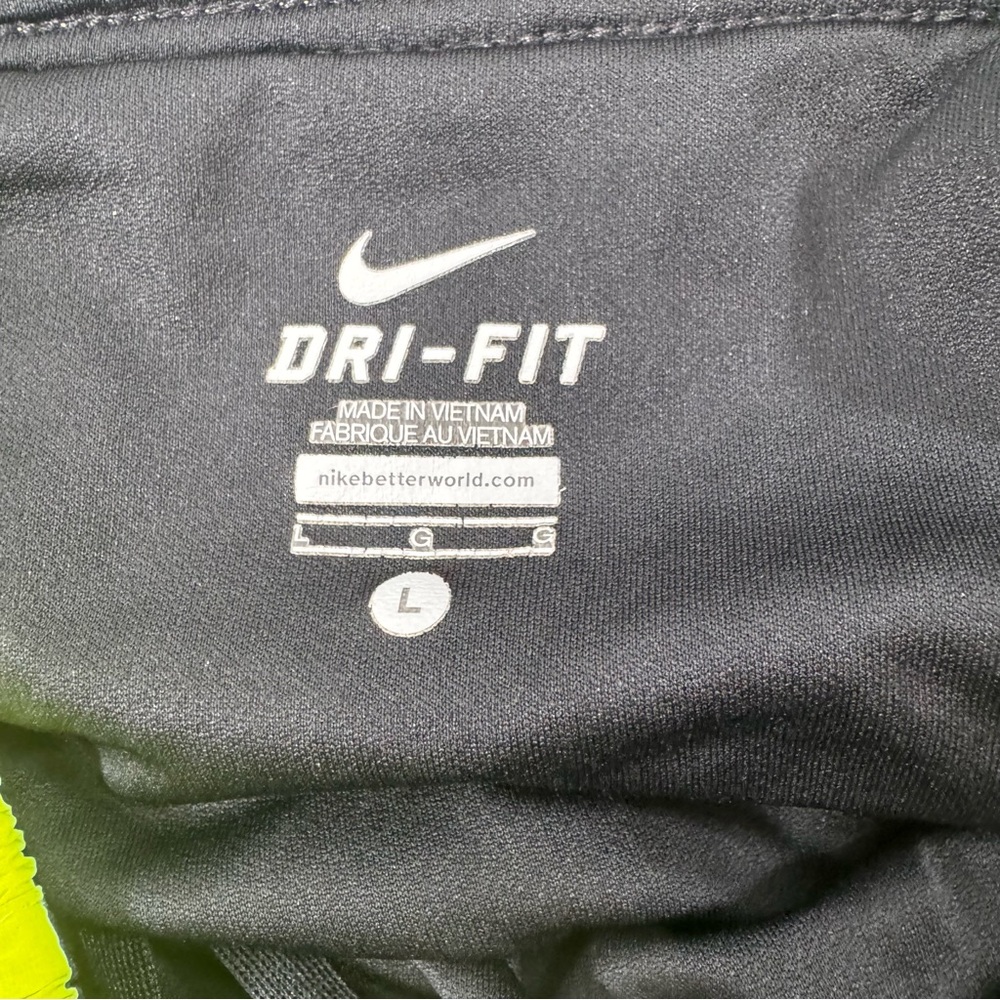 Nike Dri-FIT Men’s Large Neon Yellow Running Shorts Zipper Pocket - Picture 6 of 10